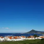 House Sea View 度假居